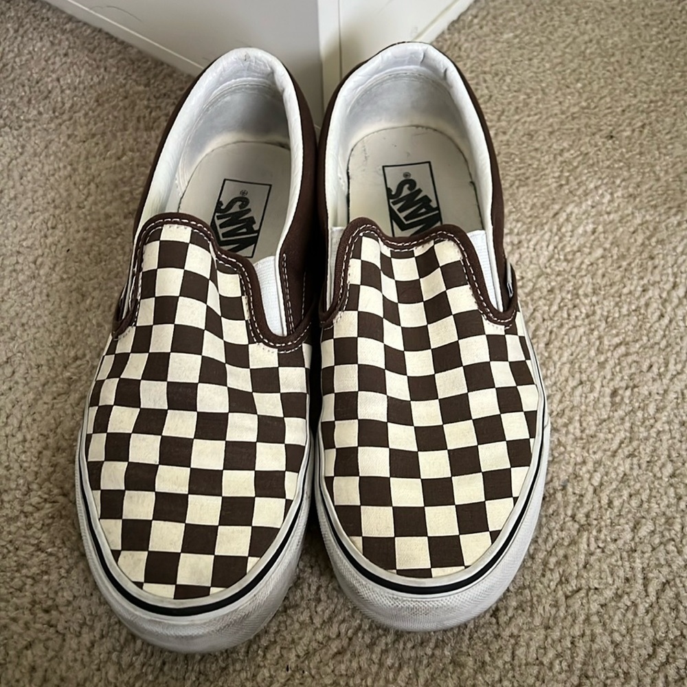checkerboard vans